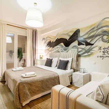 The Excellent Apartman Athén